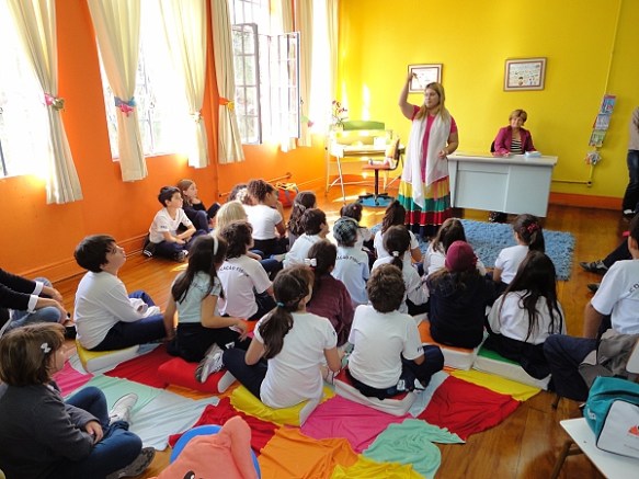 Contação na Ludoteca